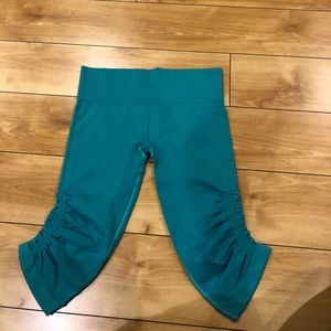 Lululemon cropped leggings